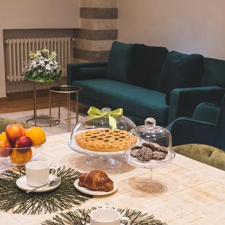 Dimora Pertusa Apartment *